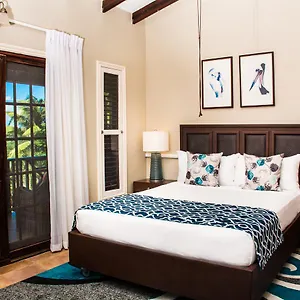 Apartment Heavenly, La Feuillet